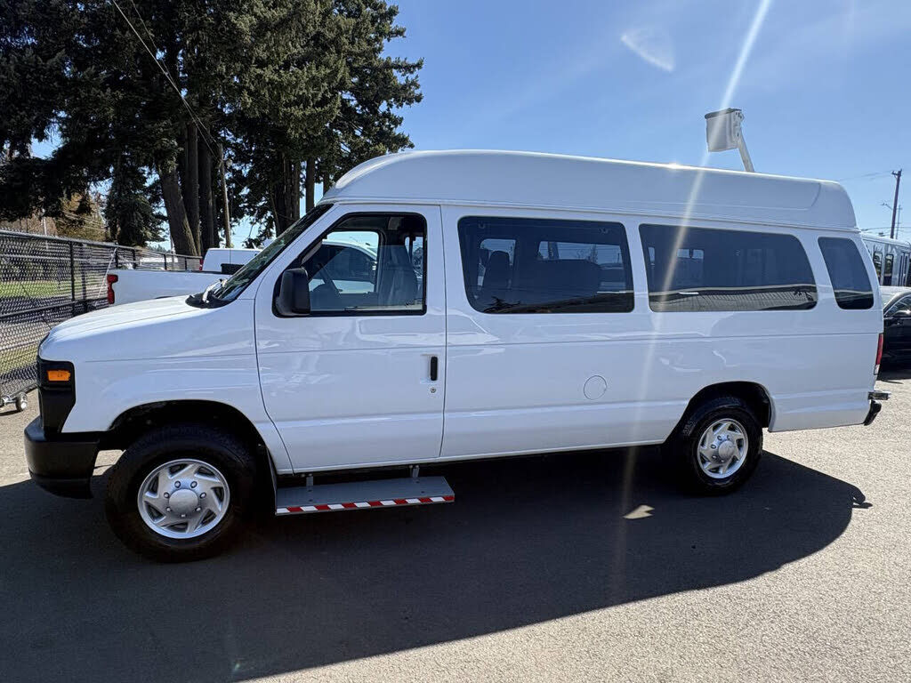 2011 FORD E-250