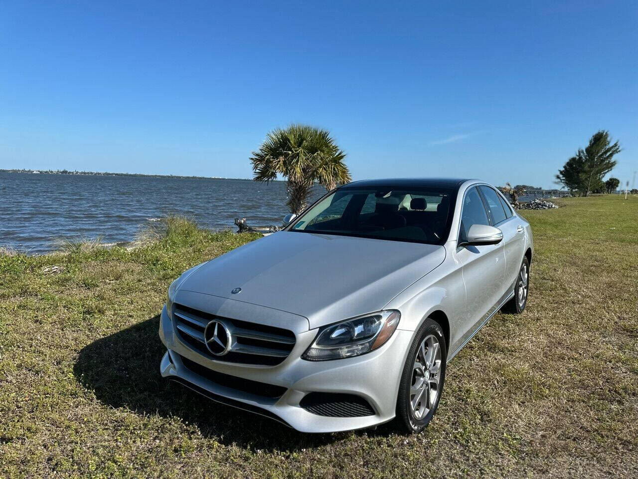 2015 MERCEDES-BENZ C-Class