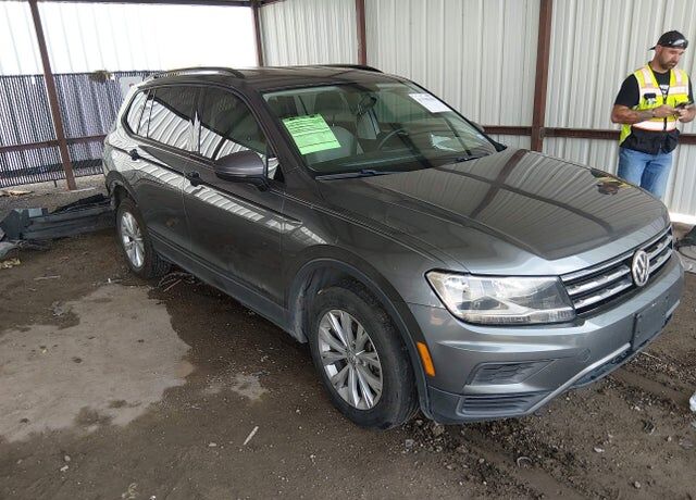 2019 VOLKSWAGEN Tiguan