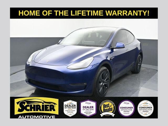 2024 TESLA Model Y