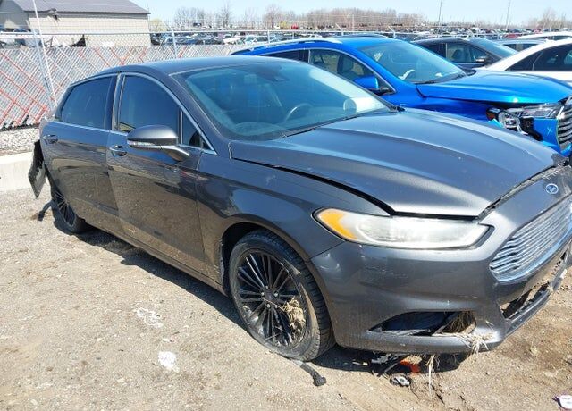 2016 FORD Fusion