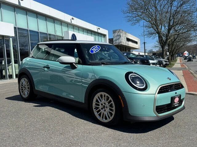 2025 MINI Hardtop