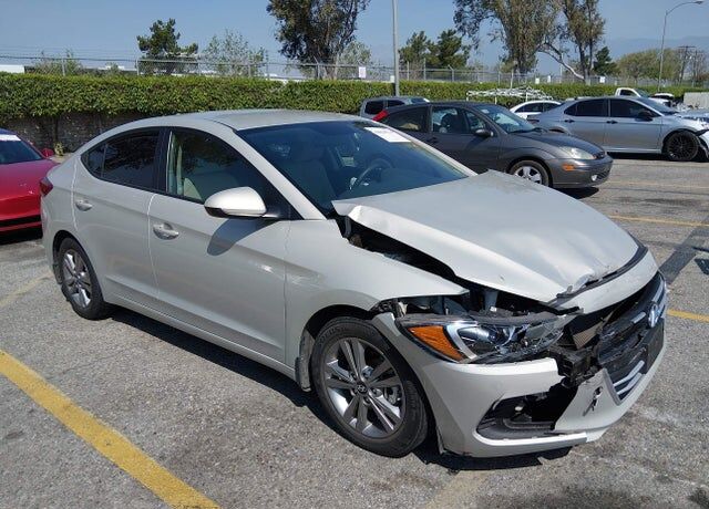 2017 HYUNDAI Elantra