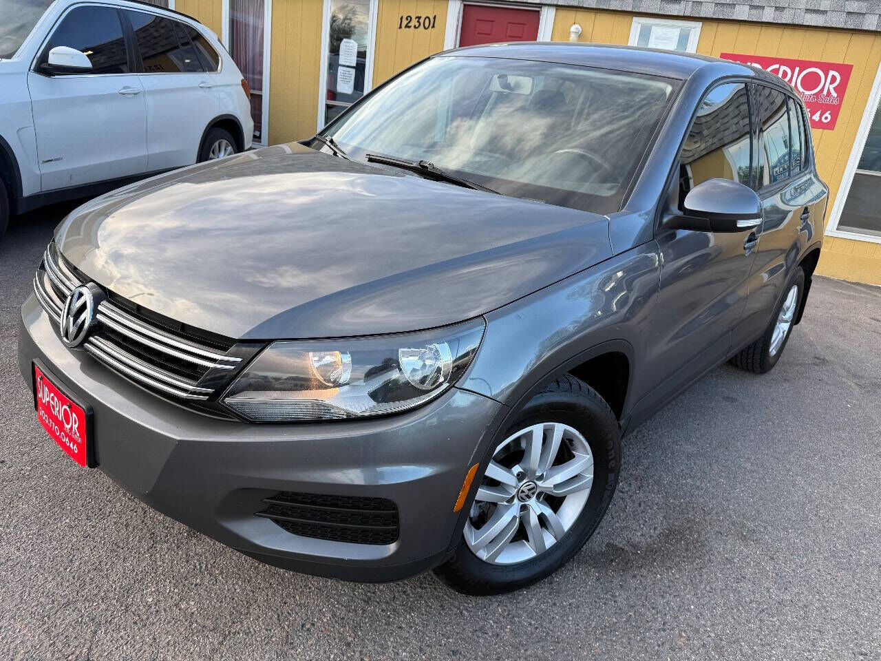 2014 VOLKSWAGEN Tiguan