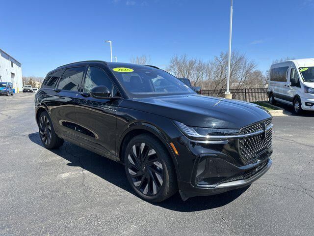 2025 LINCOLN Nautilus