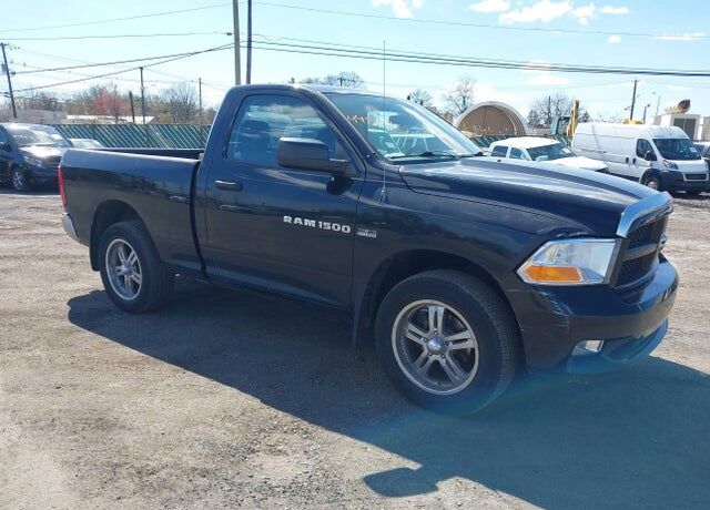 2012 DODGE Ram