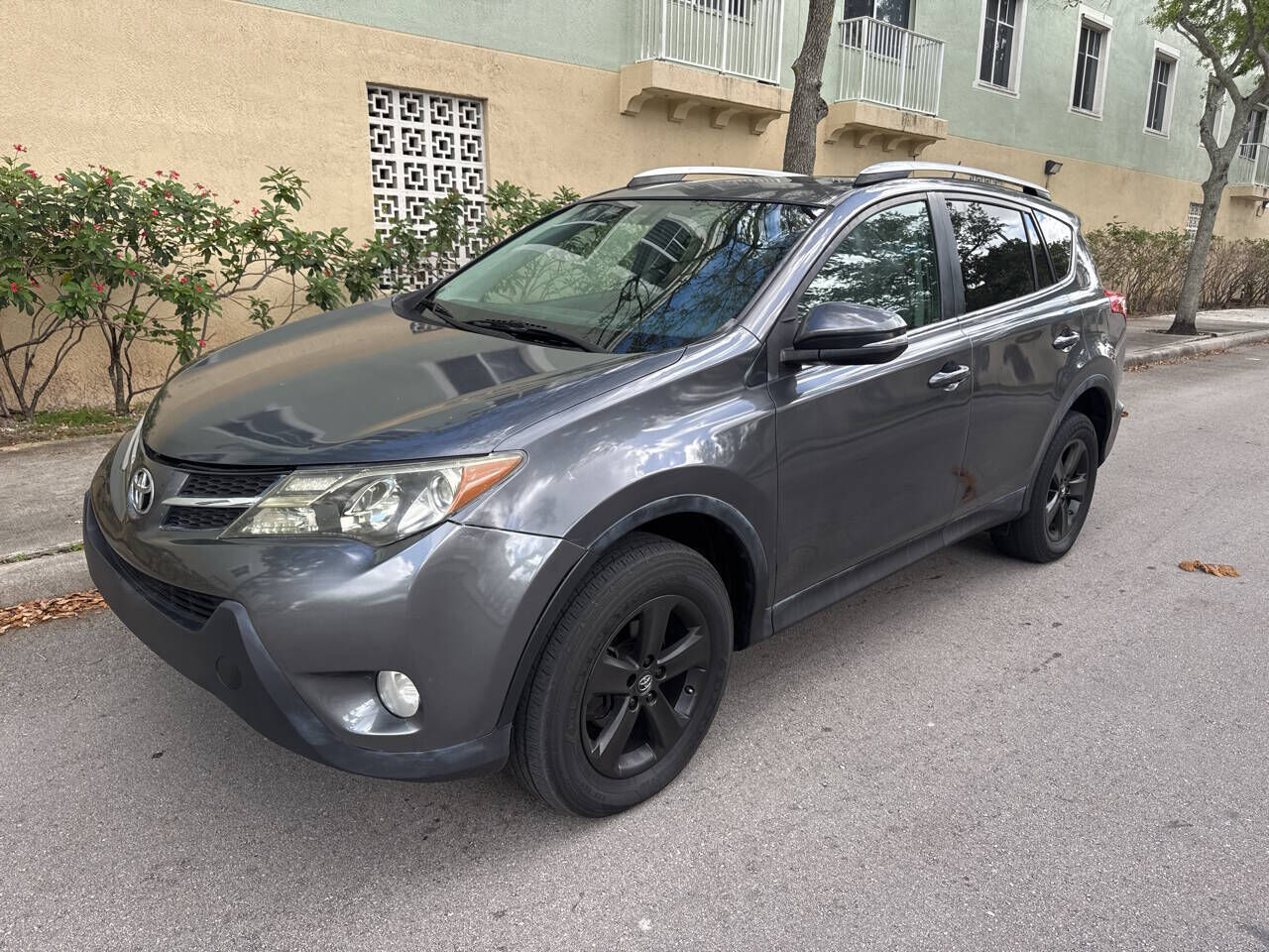2015 TOYOTA RAV4