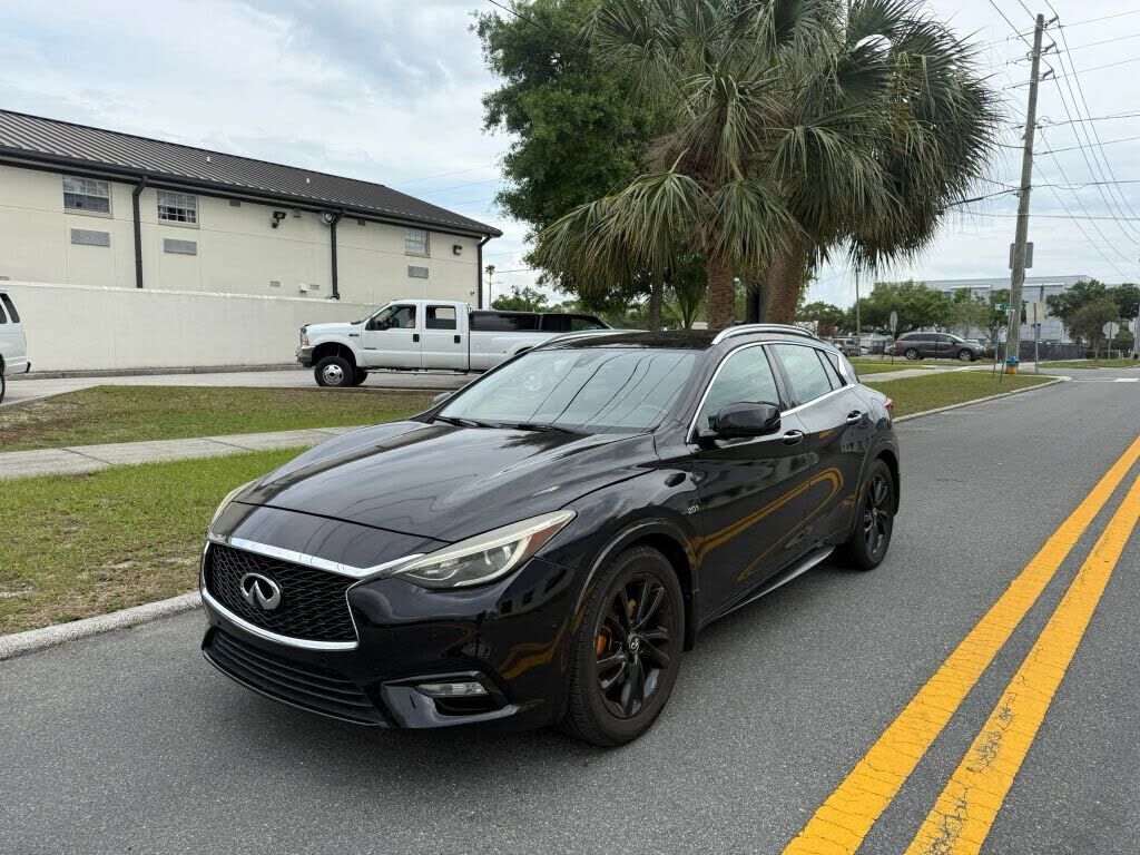 2017 Infiniti QX30