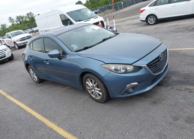 2016 MAZDA Mazda3