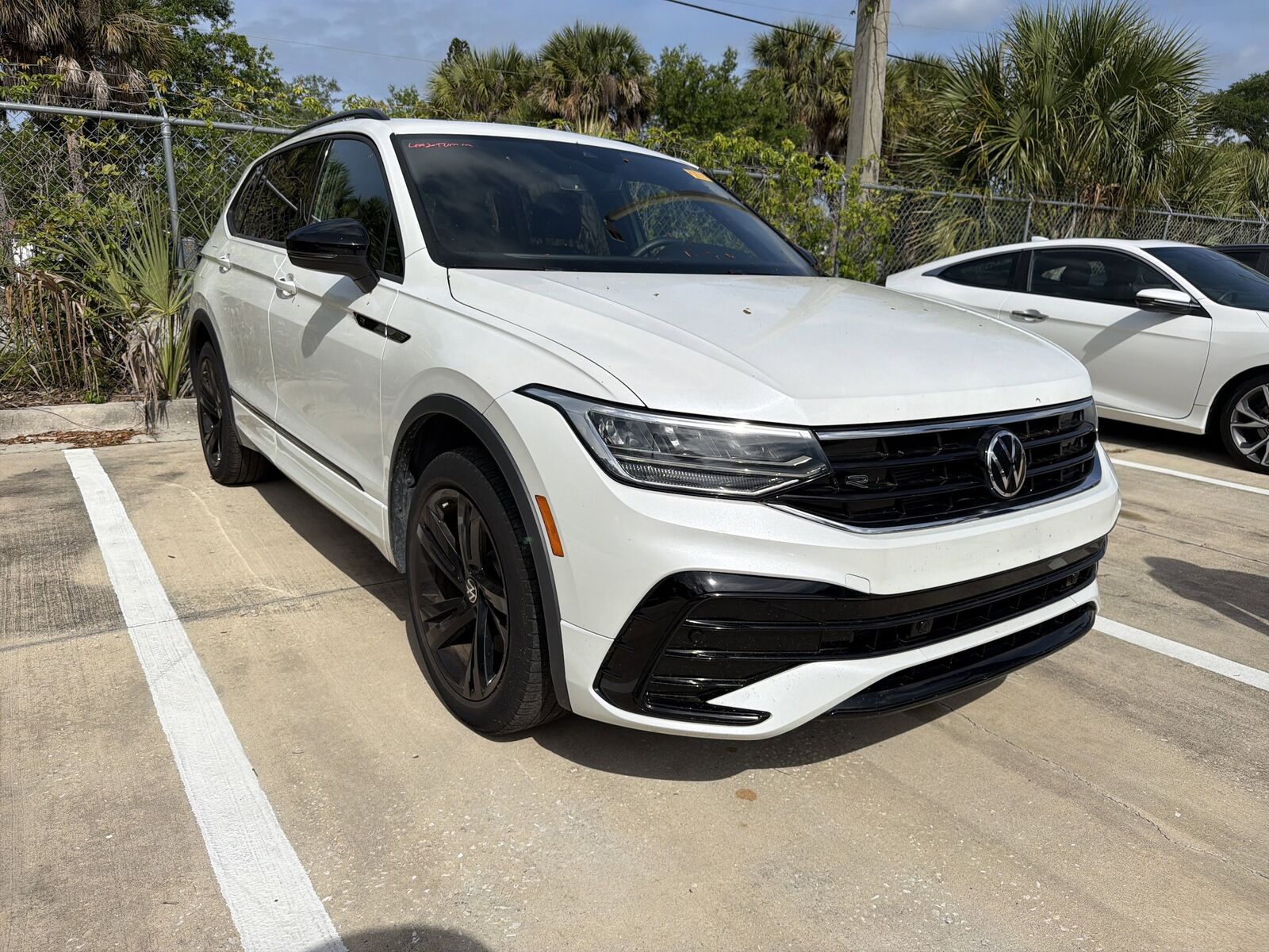 2023 VOLKSWAGEN Tiguan