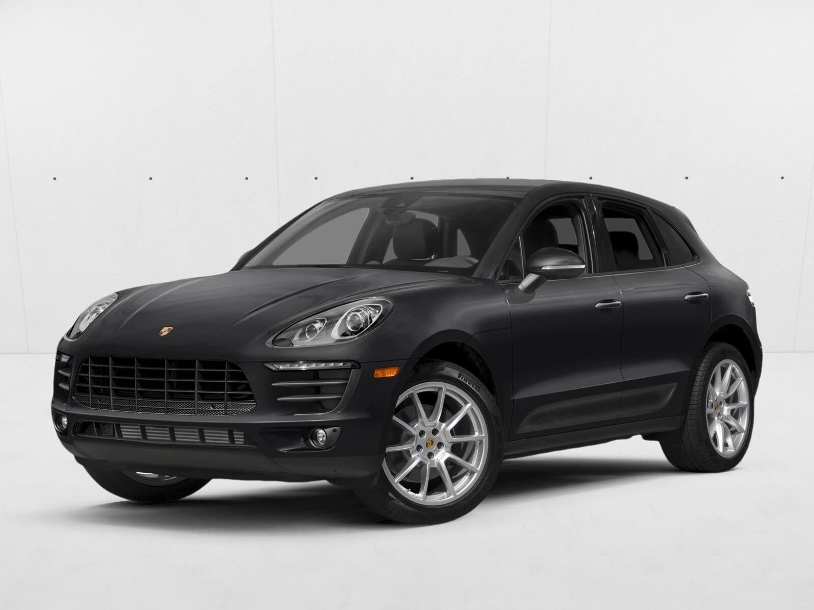 2017 PORSCHE Macan