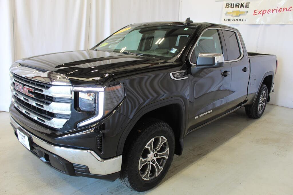 2023 GMC Sierra