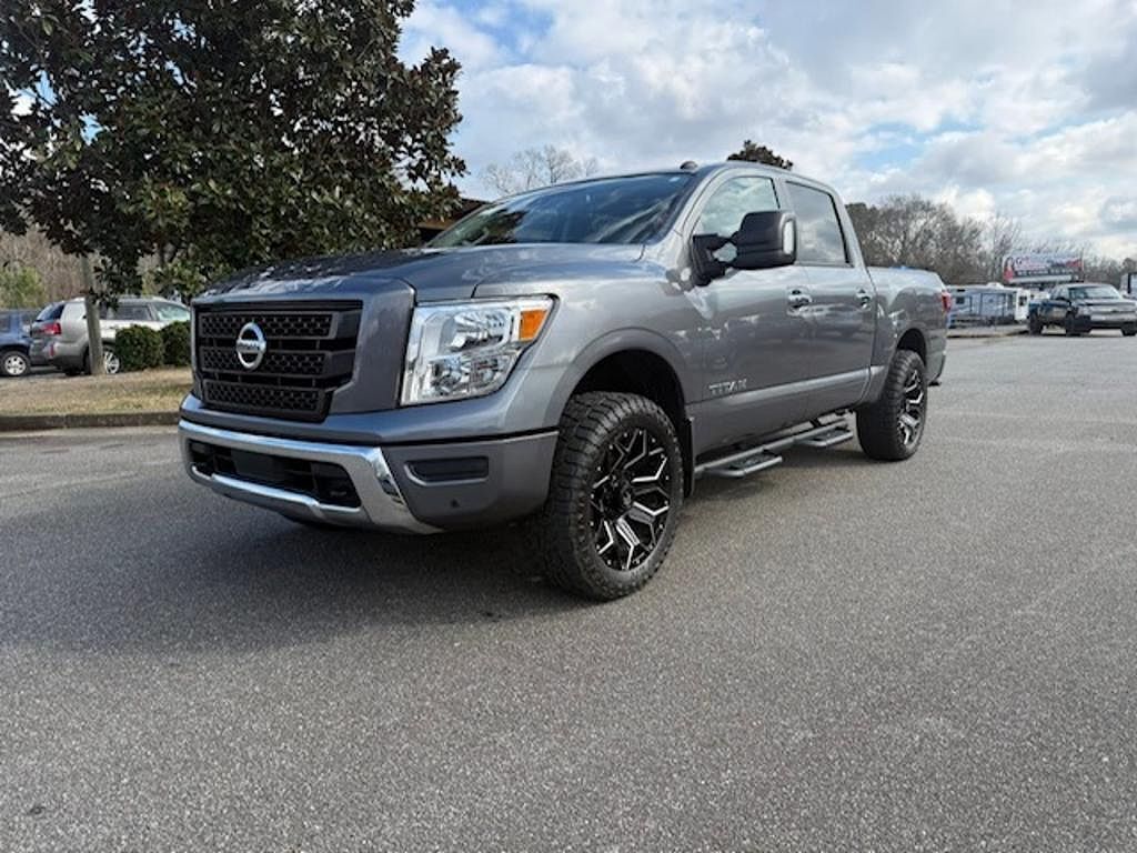 2021 NISSAN Titan