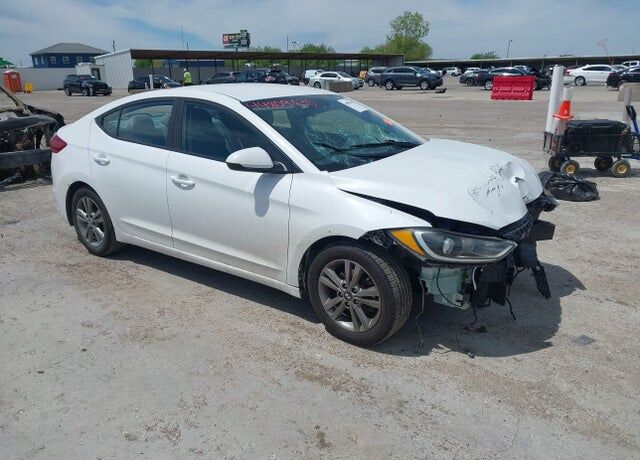 2017 HYUNDAI Elantra