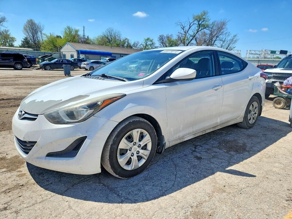 2016 HYUNDAI Elantra