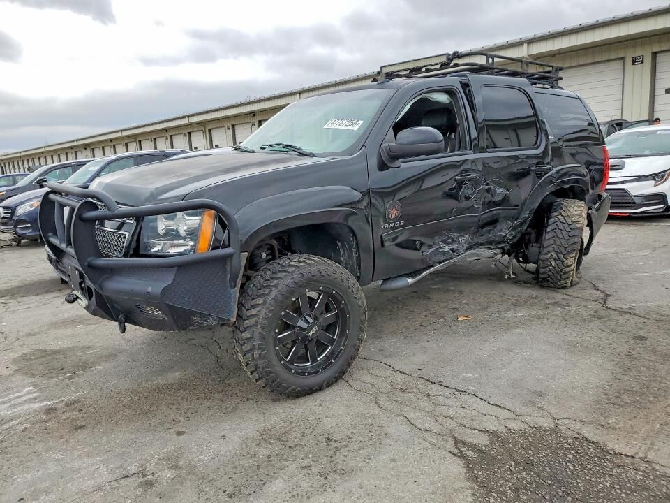 2014 CHEVROLET Tahoe