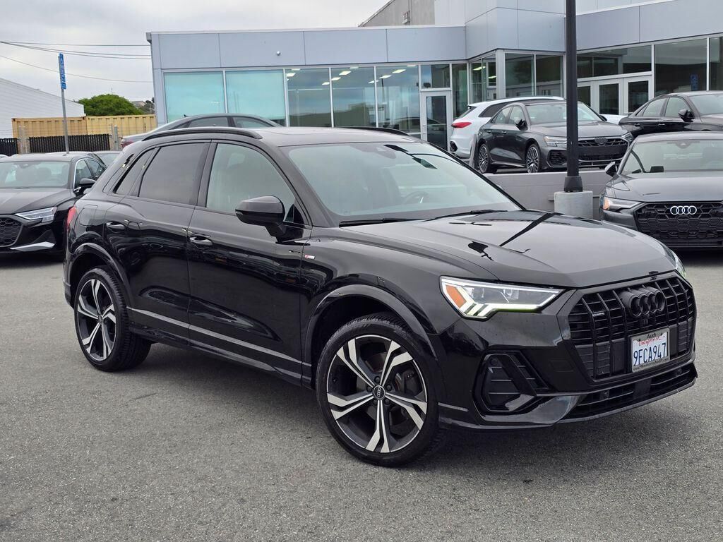 2023 AUDI Q3