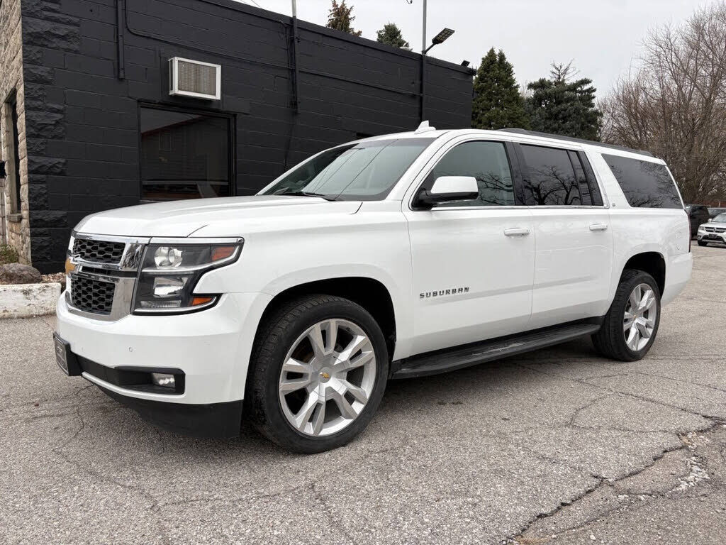 2017 CHEVROLET Suburban