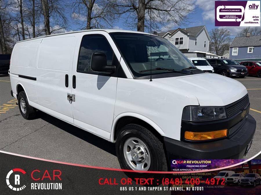 2020 CHEVROLET Express
