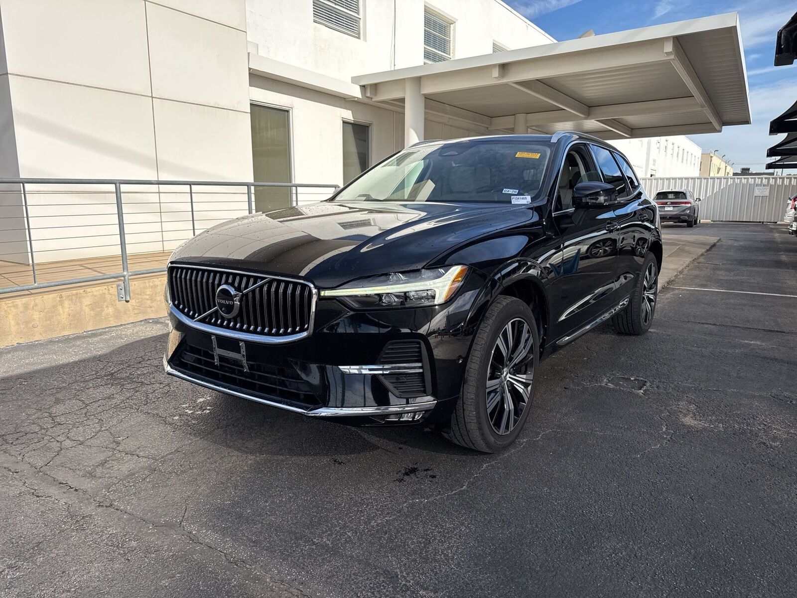 2023 VOLVO XC60
