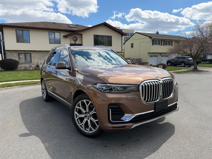2019 BMW X7