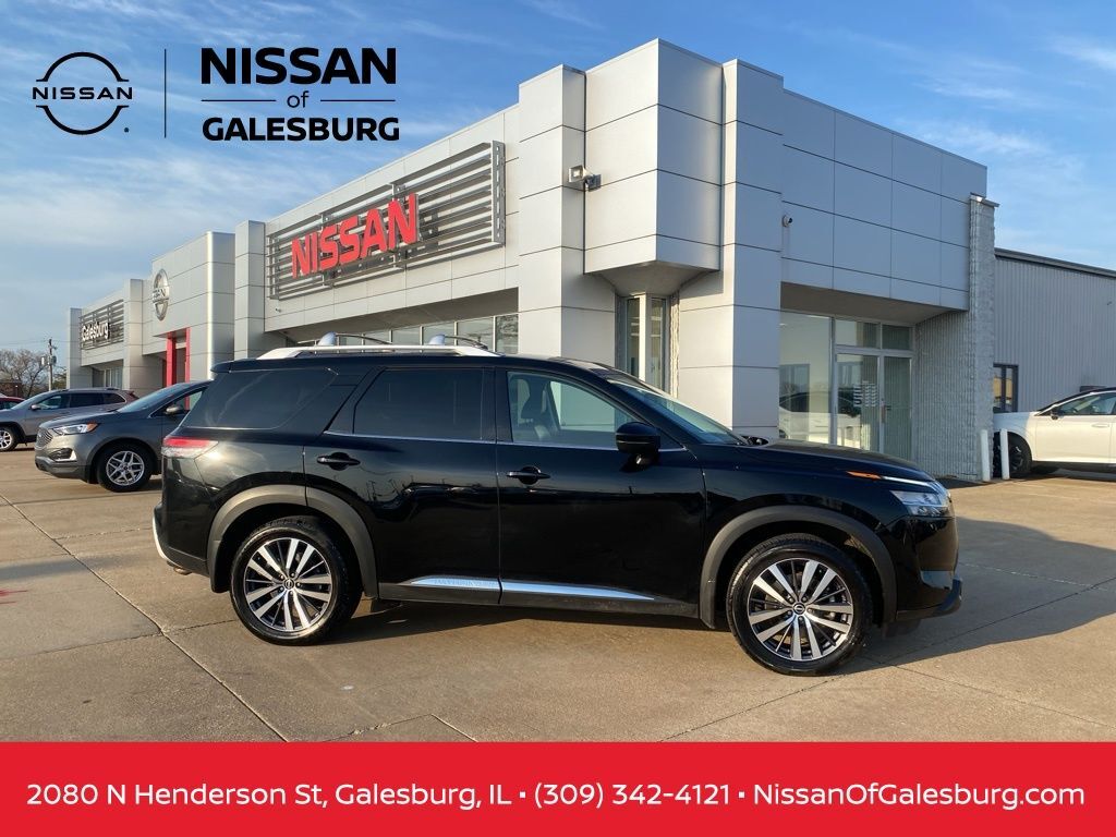2022 NISSAN Pathfinder
