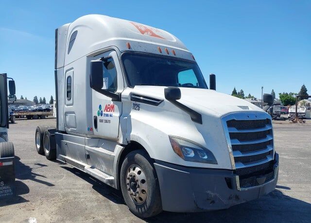 2019 FREIGHTLINER New Cascadia 126" Sleepercab