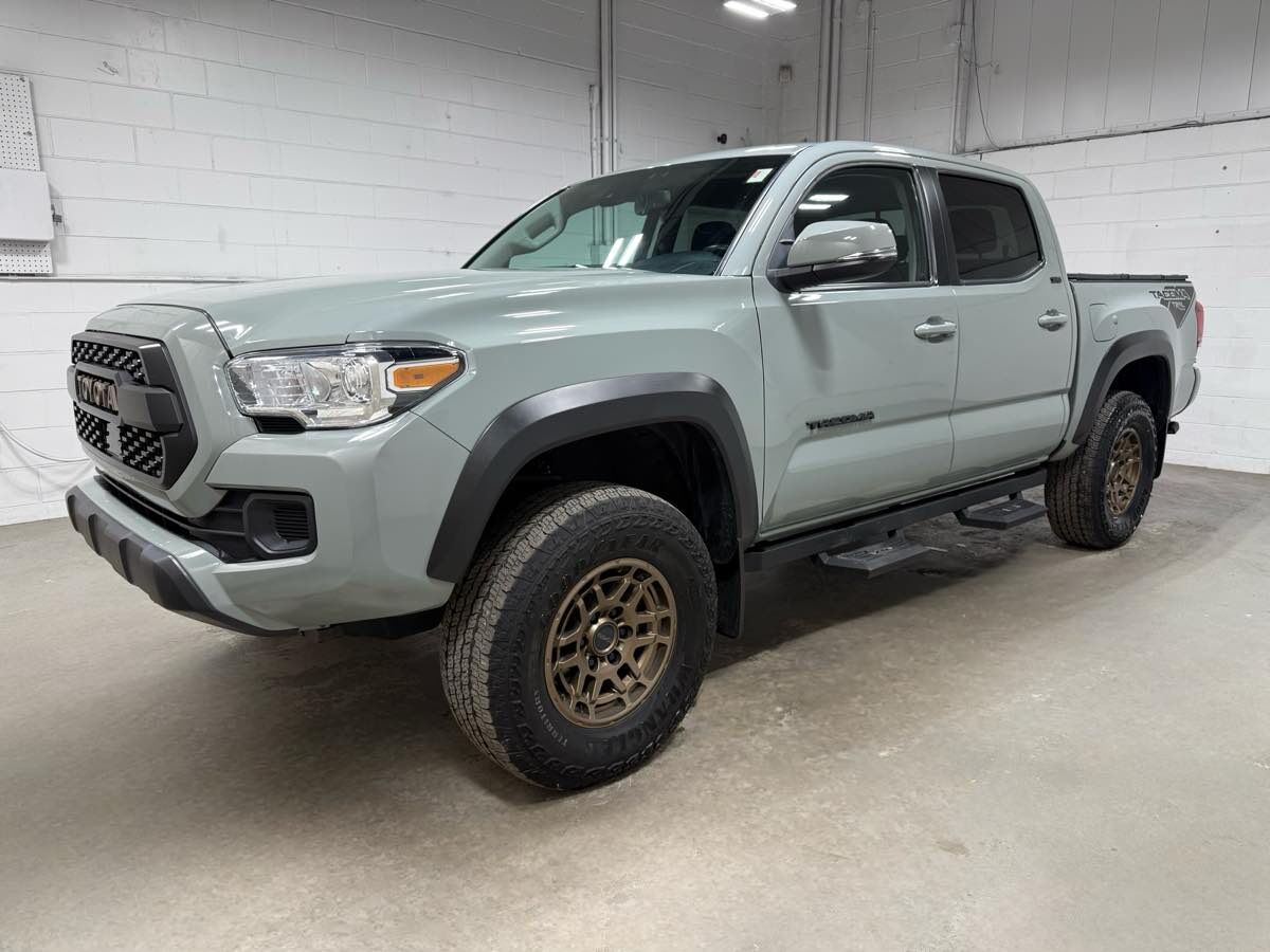 2023 TOYOTA Tacoma