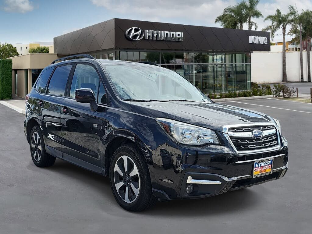 2017 SUBARU Forester