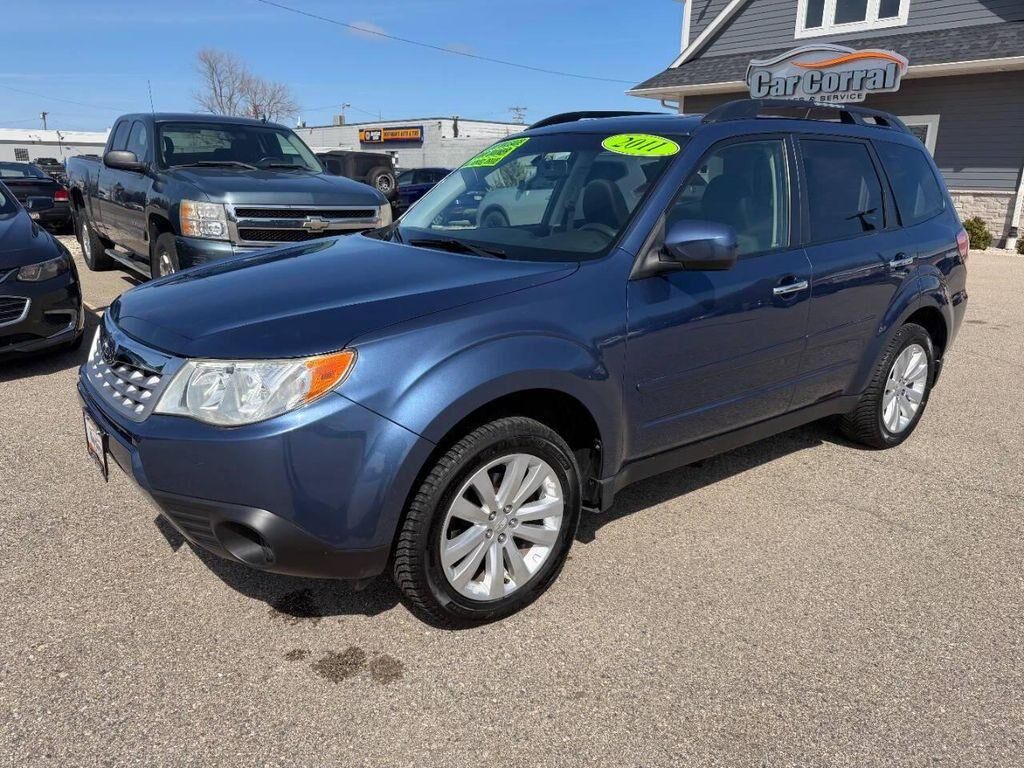 2011 SUBARU Forester