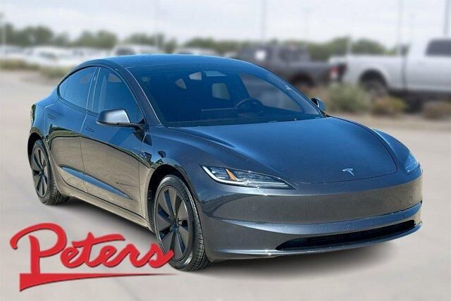 2025 TESLA Model 3