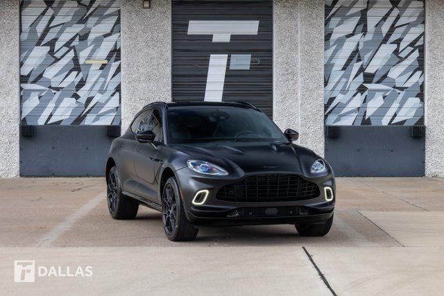 2022 ASTON MARTIN DBX