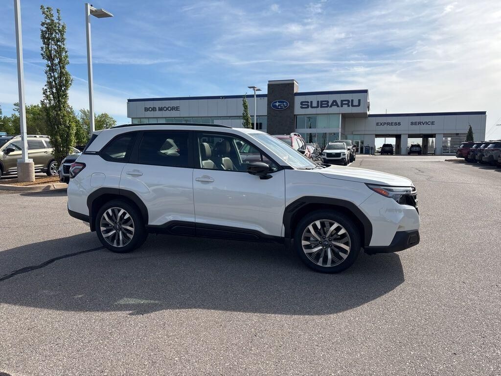 2025 SUBARU Forester