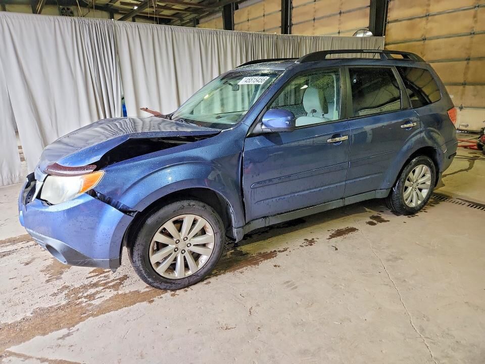2013 SUBARU Forester