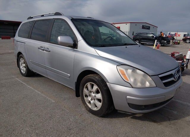 2007 HYUNDAI Entourage