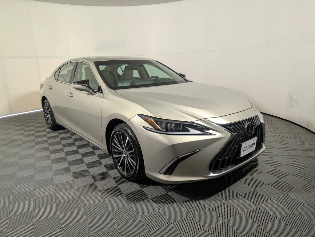 2023 LEXUS ES