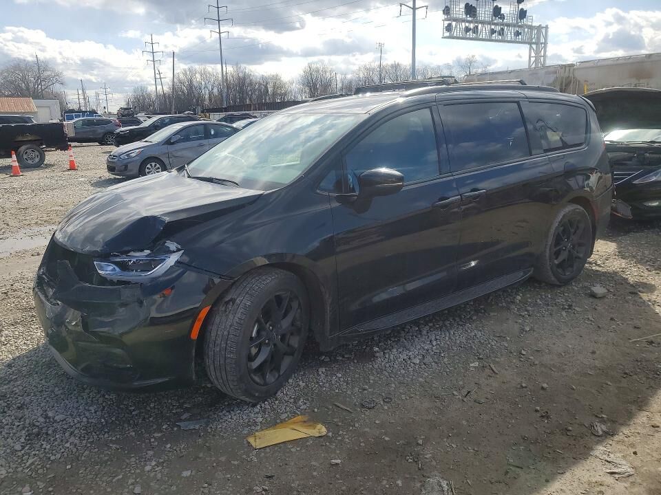 2023 CHRYSLER Pacifica