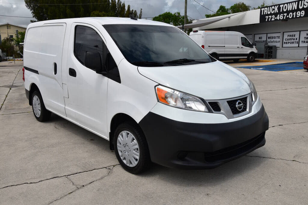 2016 NISSAN NV200
