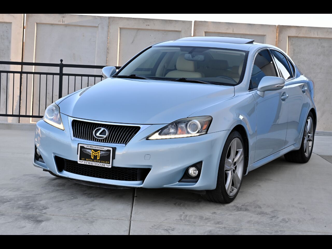 2011 LEXUS IS