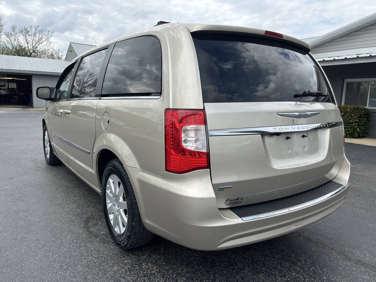 2014 CHRYSLER Town and Country