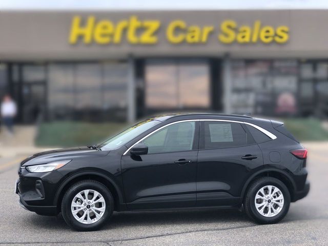 2024 FORD Escape