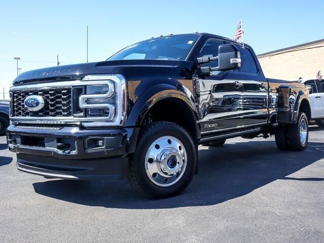 2025 FORD F-450