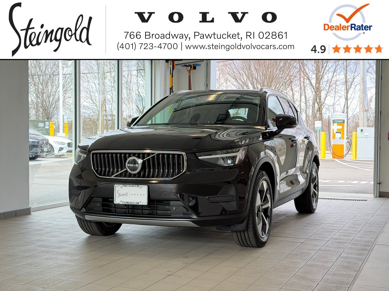 2025 VOLVO XC40