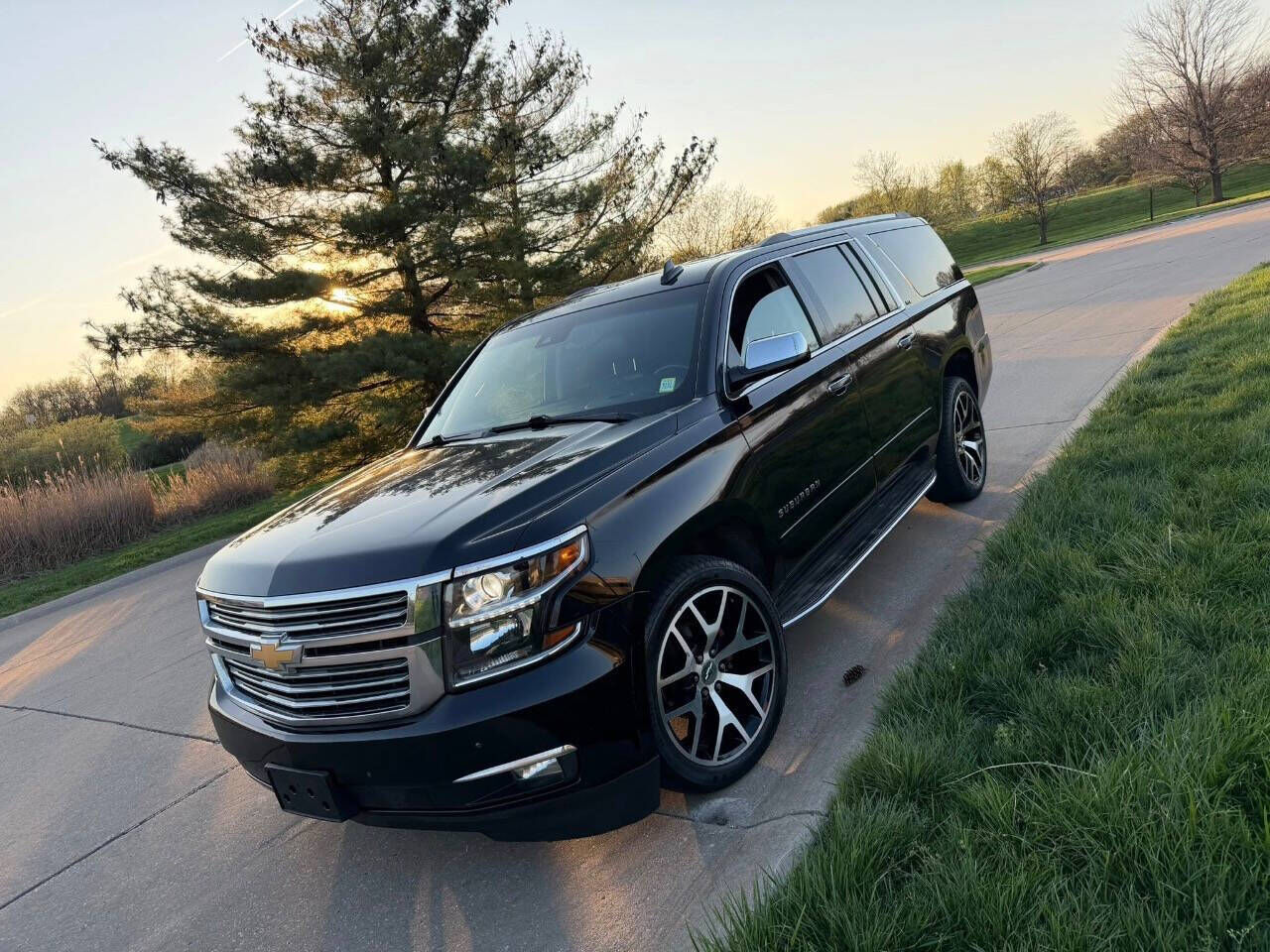 2016 CHEVROLET Suburban