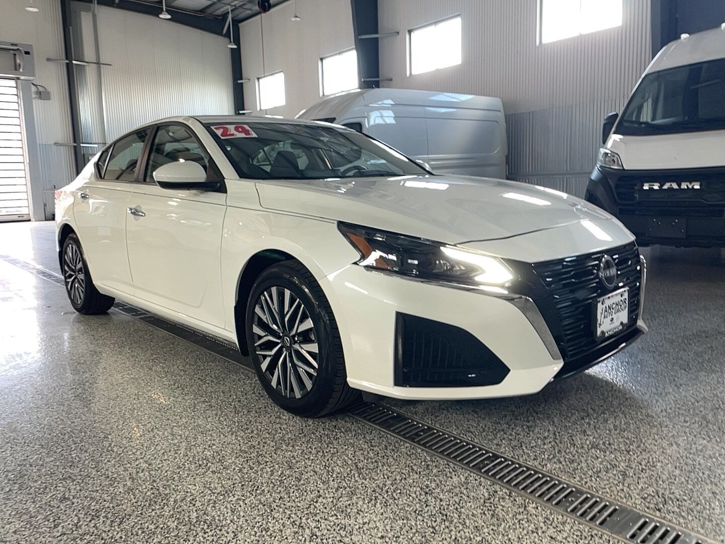 2024 NISSAN Altima