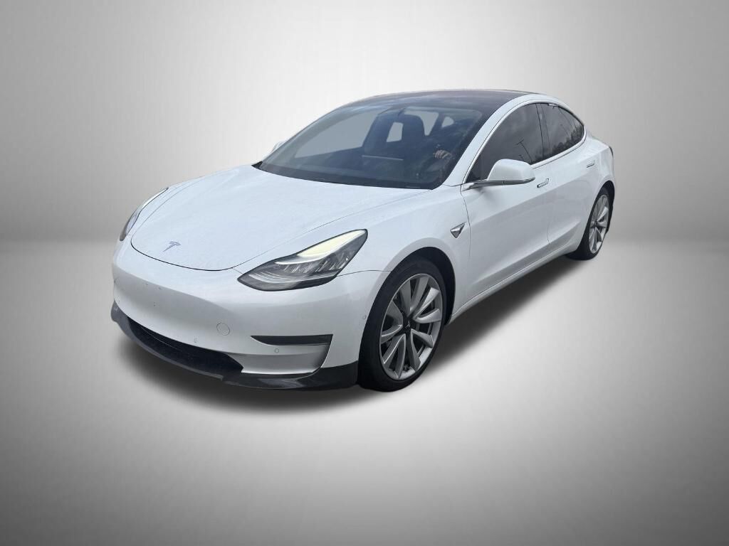 2018 TESLA Model 3