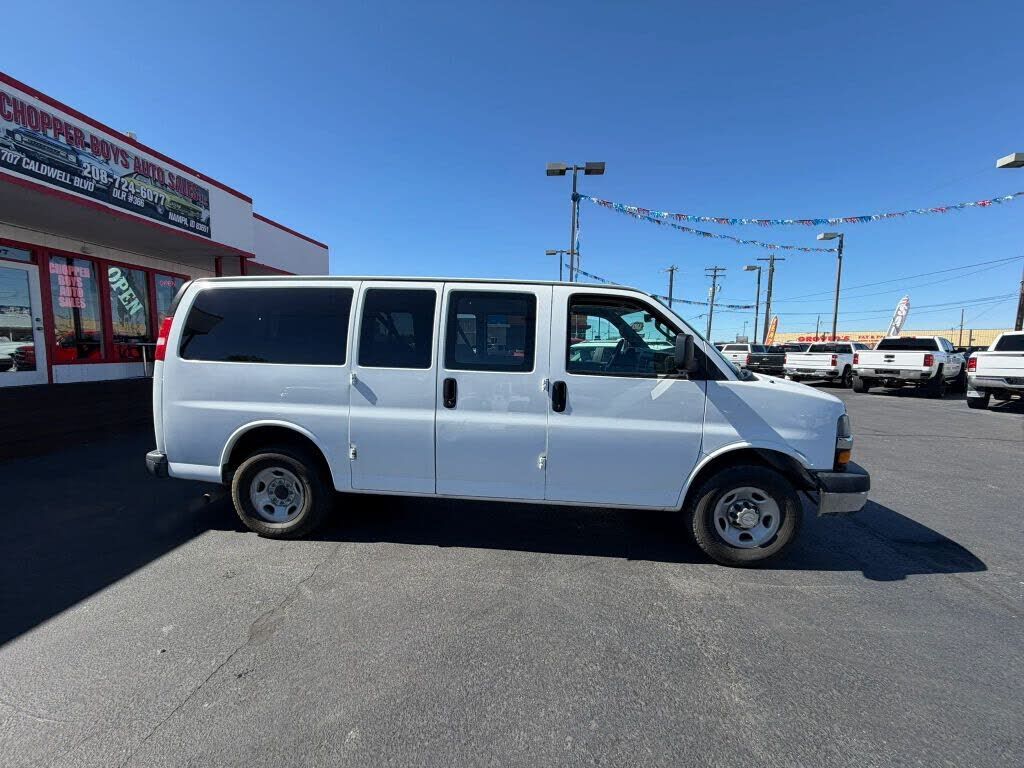 2019 CHEVROLET Express