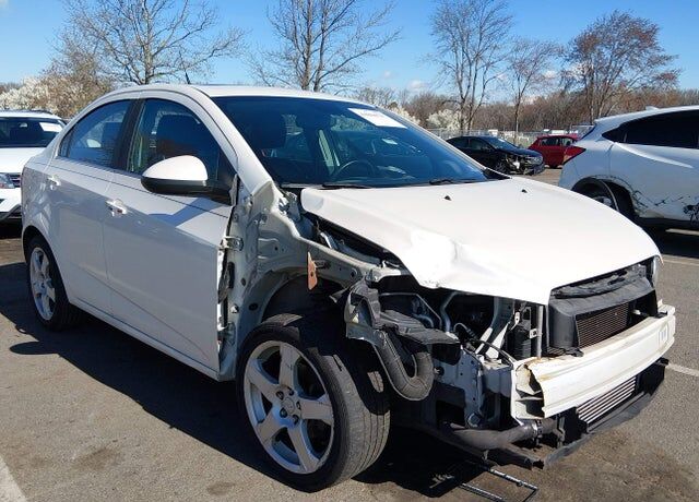 2013 CHEVROLET Sonic