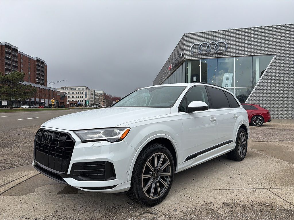 2023 AUDI Q7