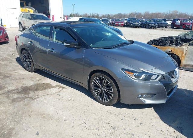 2016 NISSAN Maxima